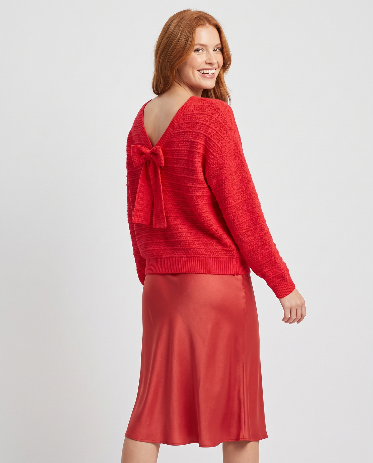 Beatrice Women's Knitted Jumper in Red