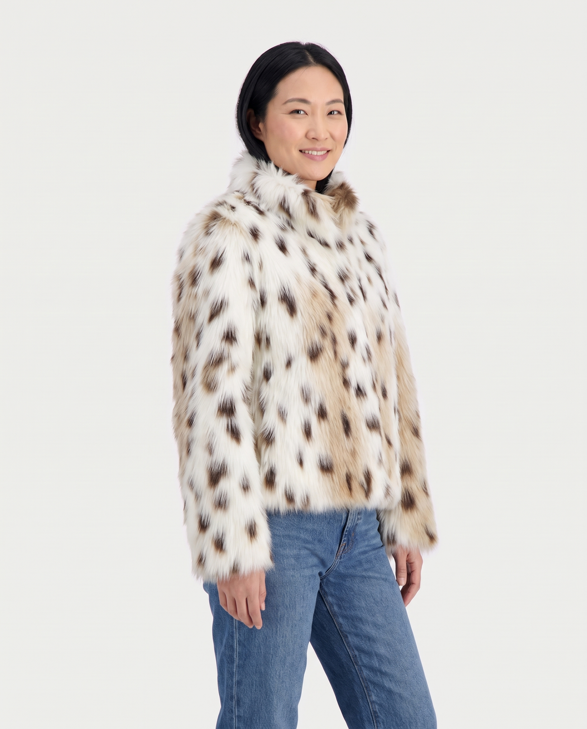 Gwen Women's Leopard Print Faux Fur Jacket in Ivory, three quarter view