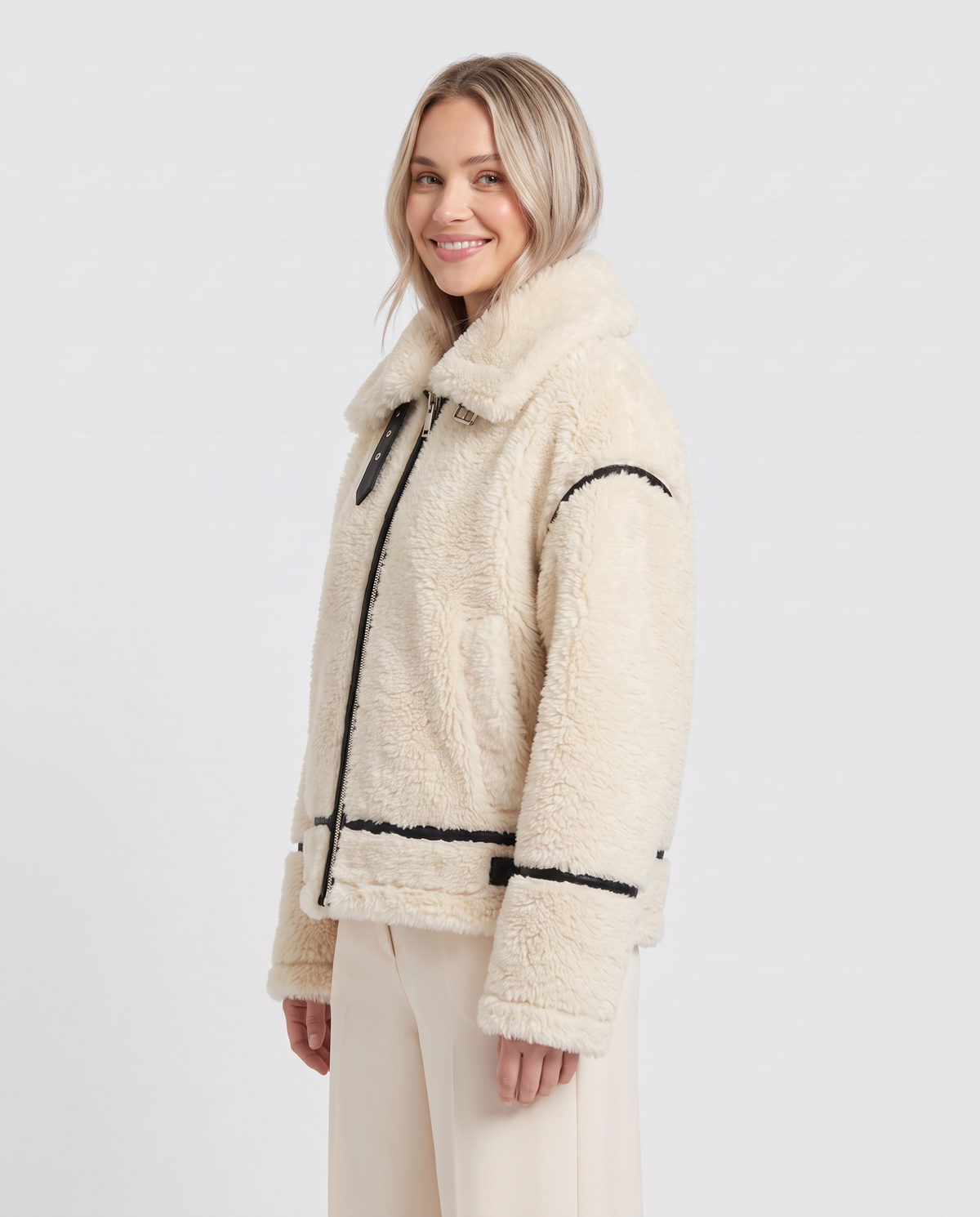 Nell Women's Oversized Teddy Jacket - Cream - three quarter view